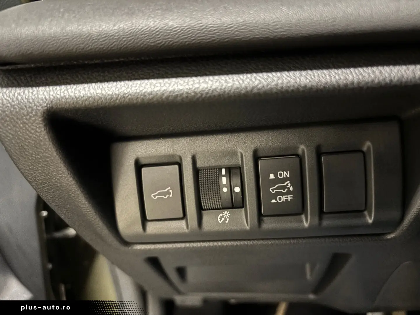 SUBARU OUTBACK Outback Edition Exclusive Cross