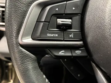 SUBARU OUTBACK Outback Edition Exclusive Cross