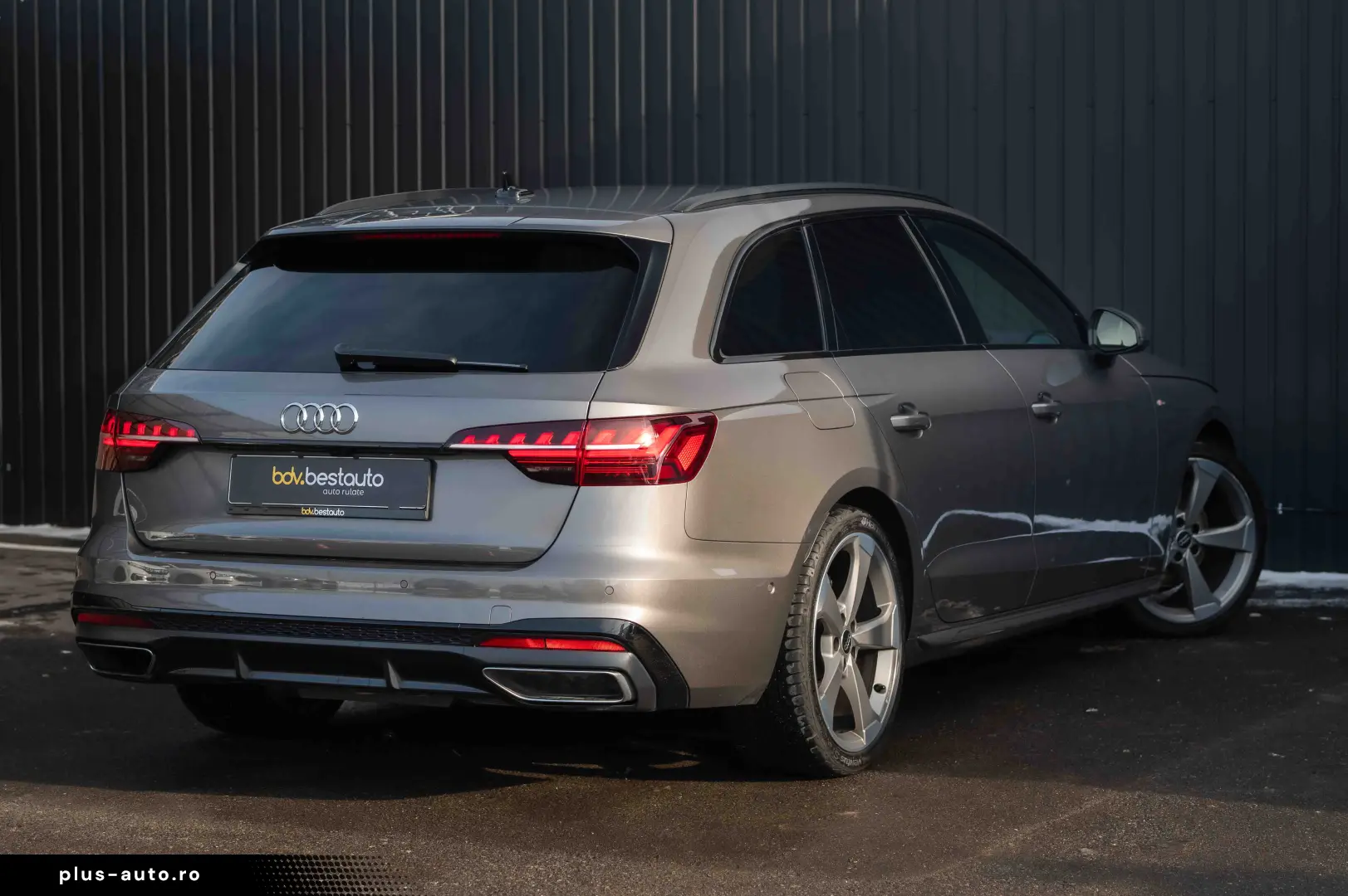 Audi A4 Avant 40 TDI S tronic S line