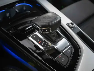 Audi A4 Avant 40 TDI S tronic S line