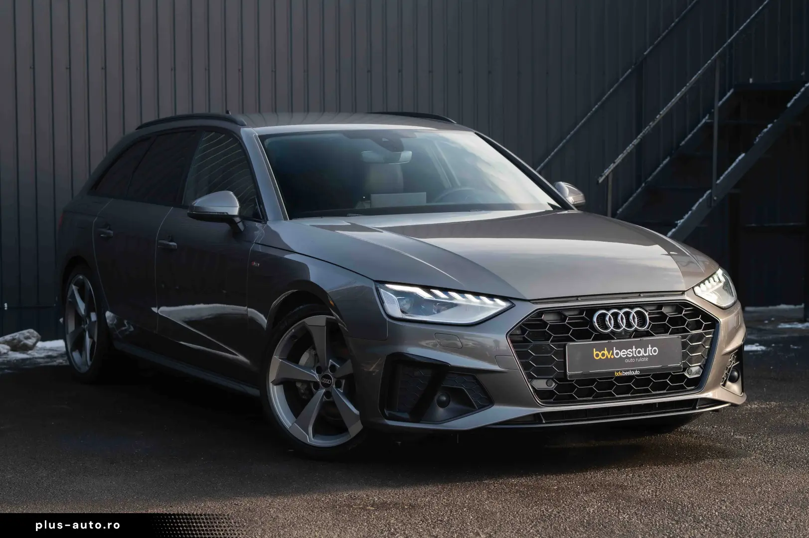 Audi A4 Avant 40 TDI S tronic S line