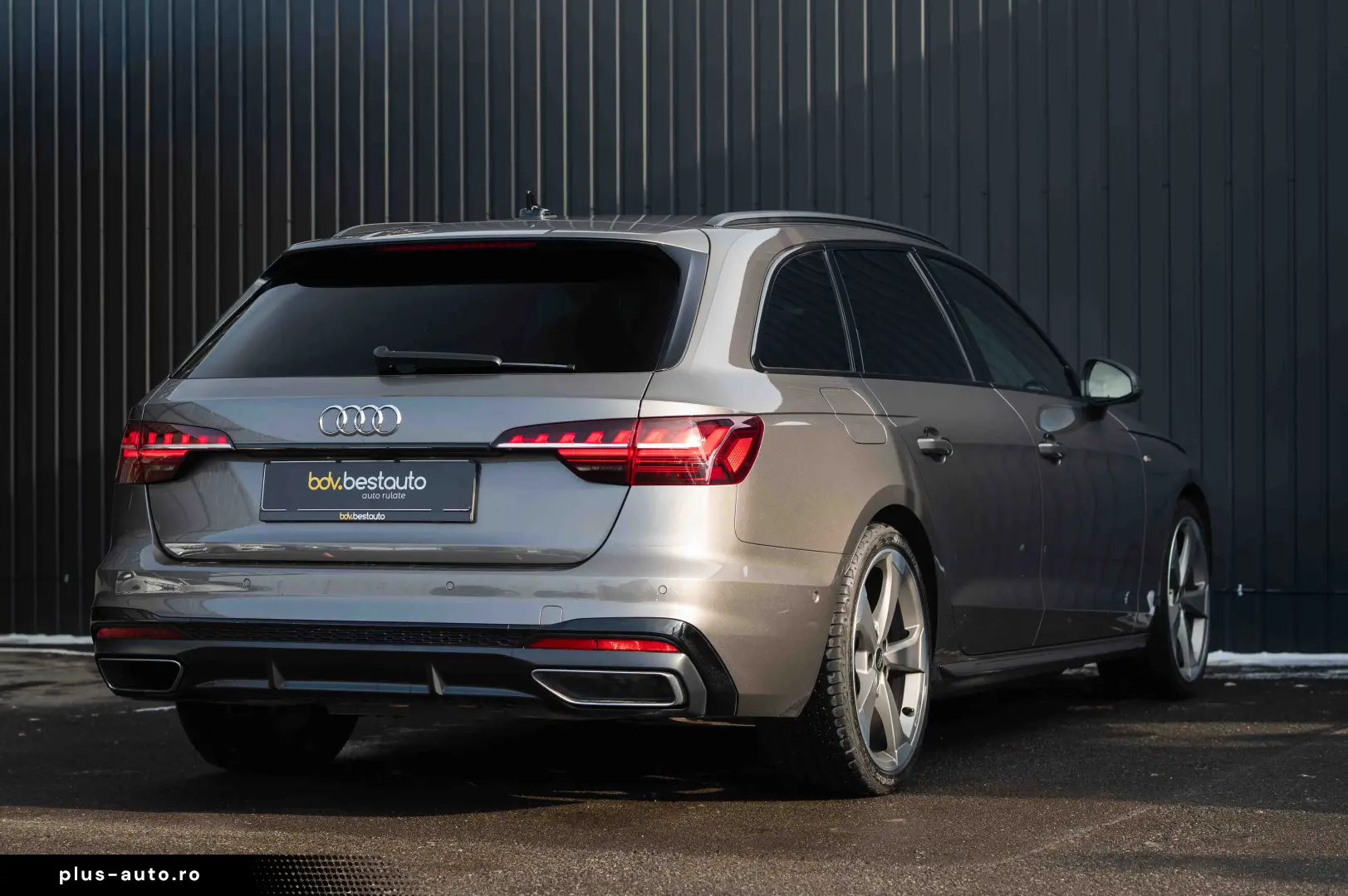 Audi A4 Avant 40 TDI S tronic S line