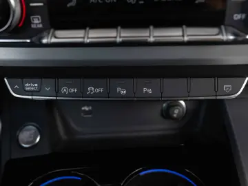 Audi A4 Avant 40 TDI S tronic S line