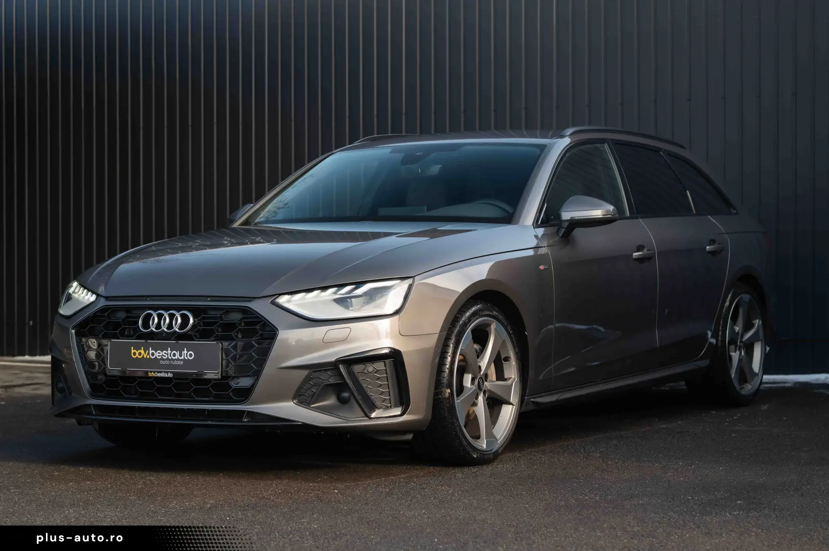 Audi A4 Avant 40 TDI S tronic S line