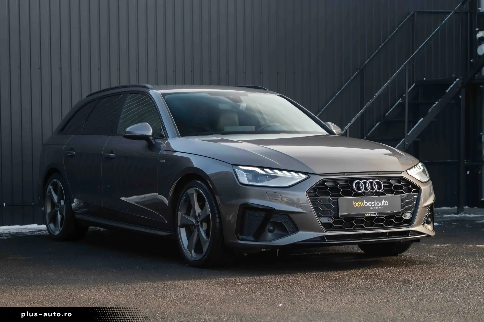 Audi A4 Avant 40 TDI S tronic S line