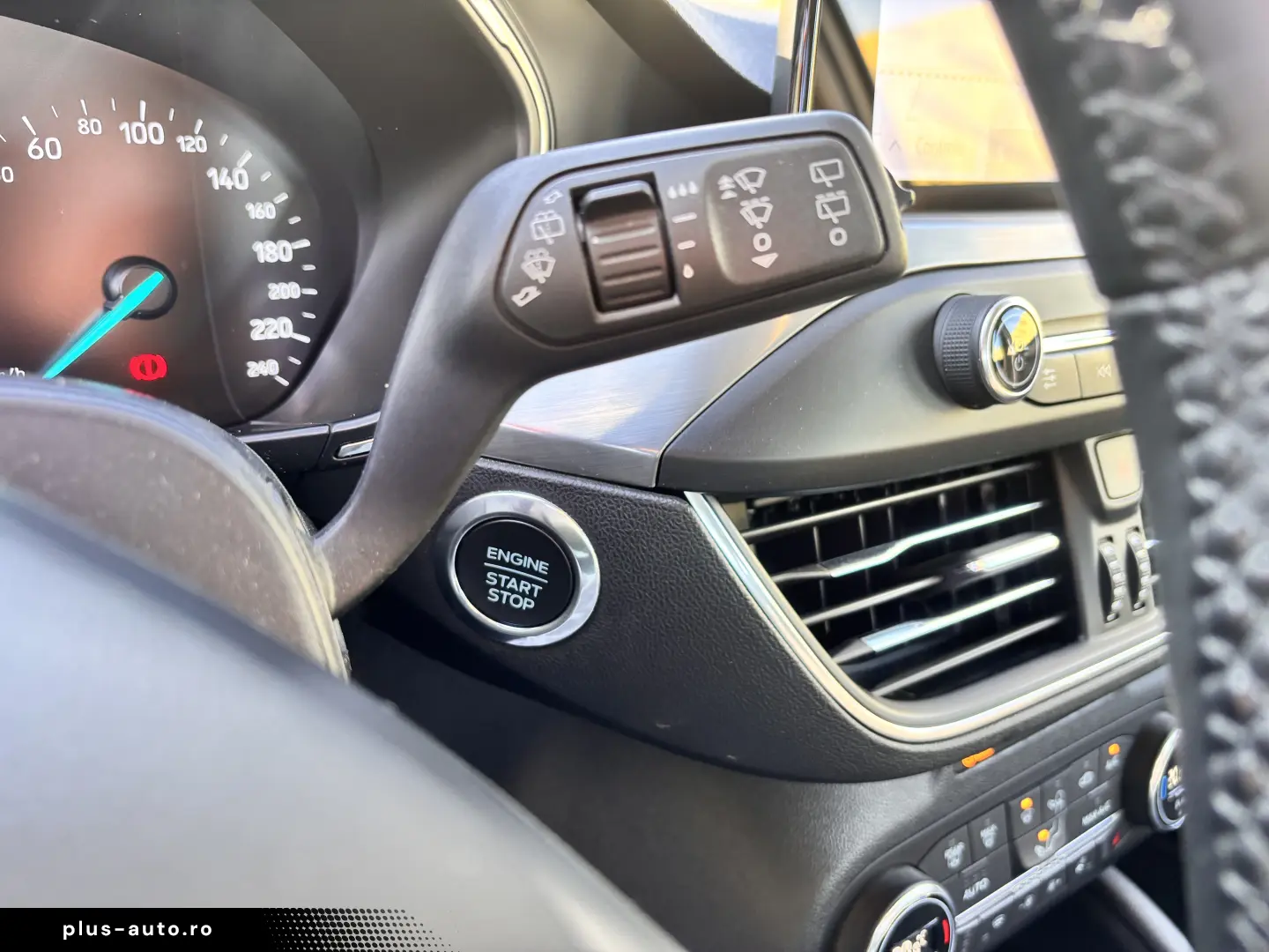 FORD FOCUS 1.0 ECOBOOST 155 CP MHEV   HYBRID