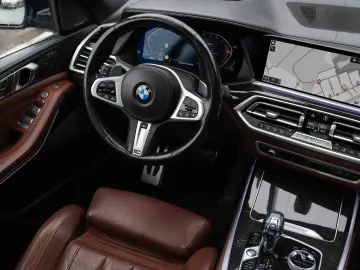BMW X7 xDrive40d 7 locuri M-Sport