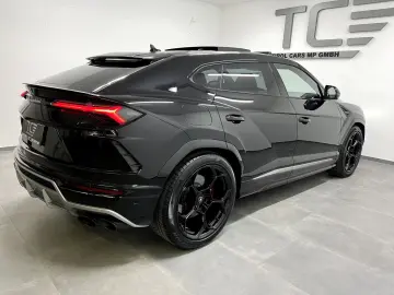 LAMBORGHINI Urus AWD Aut. Pano  Keramik B&O  Massage  ...
