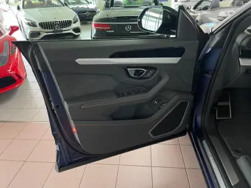 LAMBORGHINI Urus.ADAS PANORAMA HEAD-UP NIGHT-VISION MATTLACK