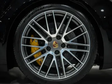 PORSCHE 911 Turbo S Cabrio SPORTABGAS CARBON LIFT 1.HAND