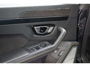 LAMBORGHINI Urus Ceramic Carbon B&O Garantie Facelift