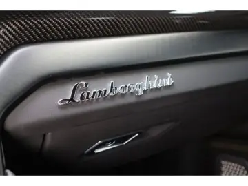 LAMBORGHINI Urus Ceramic Carbon B&O Garantie Facelift