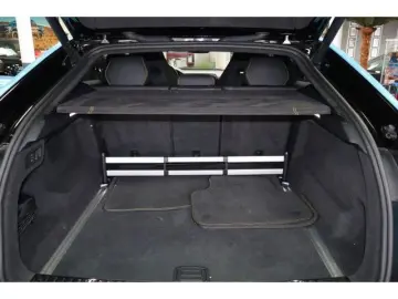 LAMBORGHINI Urus Ceramic Carbon B&O Garantie Facelift