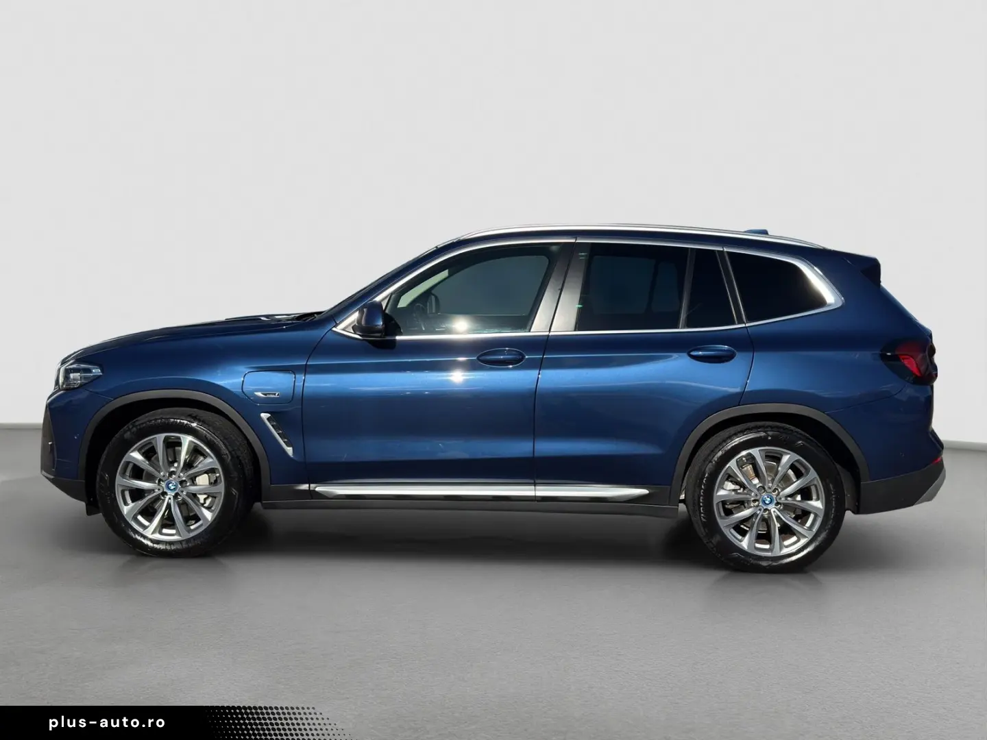 BMW X3 xDrive 30e (Navi LED Pano HUD Leder WLAN)