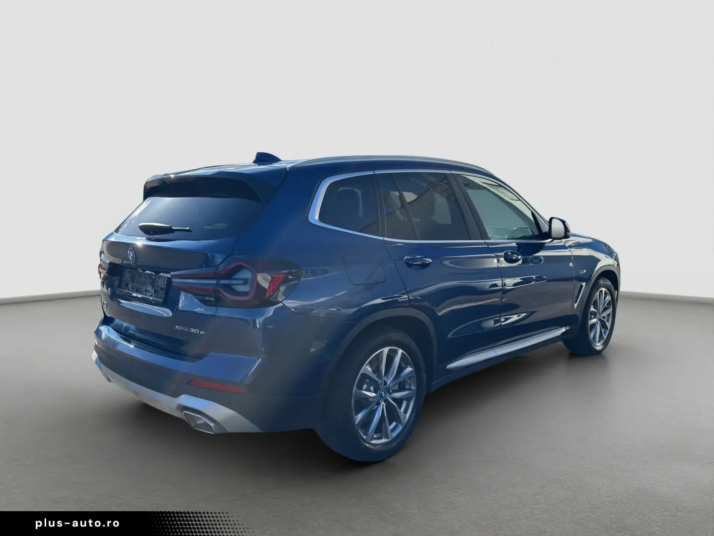 BMW X3 xDrive 30e (Navi LED Pano HUD Leder WLAN)