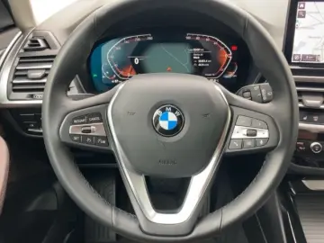 BMW X3 xDr 20i Navi Leder Dig Cockpit Memory LED El.