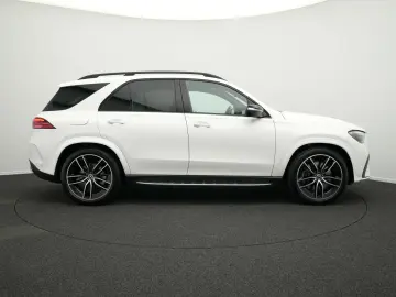 MERCEDES-BENZ GLE 450 d 4M AMG-Line Pano AHK 22  Burm Night