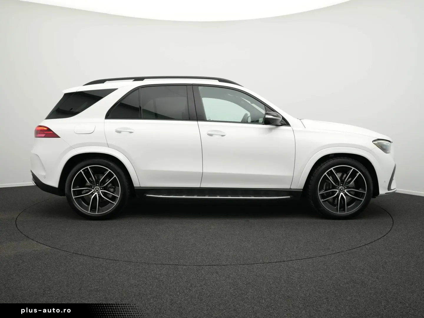 MERCEDES-BENZ GLE 450 d 4M AMG-Line Pano AHK 22  Burm Night