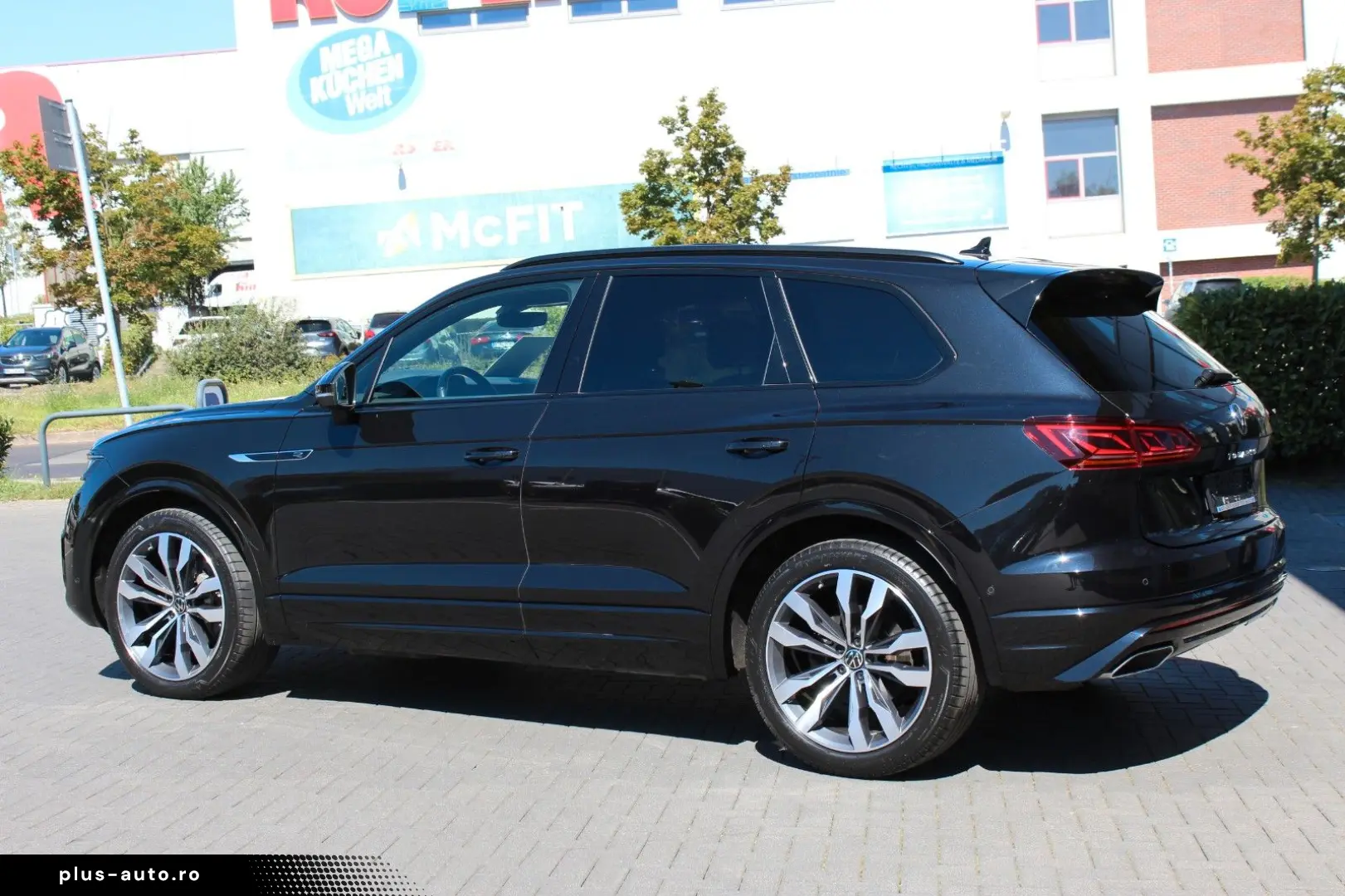 VW Touareg R-Line IQ LED Stdhzg AHK DynAud Luft 21