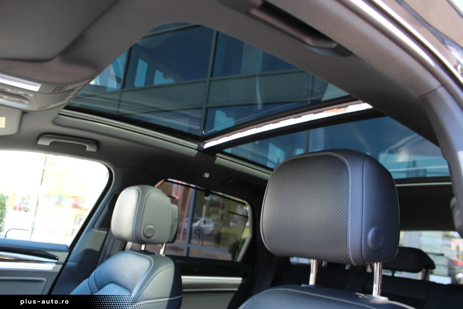 VW Touareg R-Line IQ LED Stdhzg AHK DynAud Luft 21