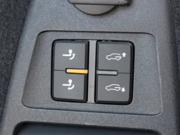 VW Touareg R-Line IQ LED Stdhzg AHK DynAud Luft 21