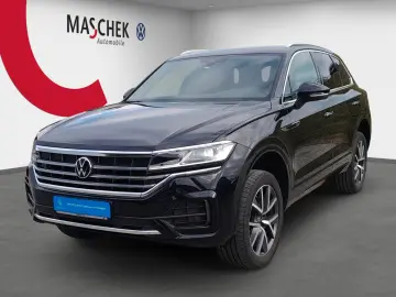 VW Touareg R-Line 3.0 TDI AHK Luftfwk Anschlussg Me