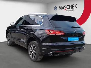 VW Touareg R-Line 3.0 TDI AHK Luftfwk Anschlussg Me