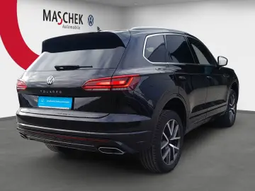 VW Touareg R-Line 3.0 TDI AHK Luftfwk Anschlussg Me