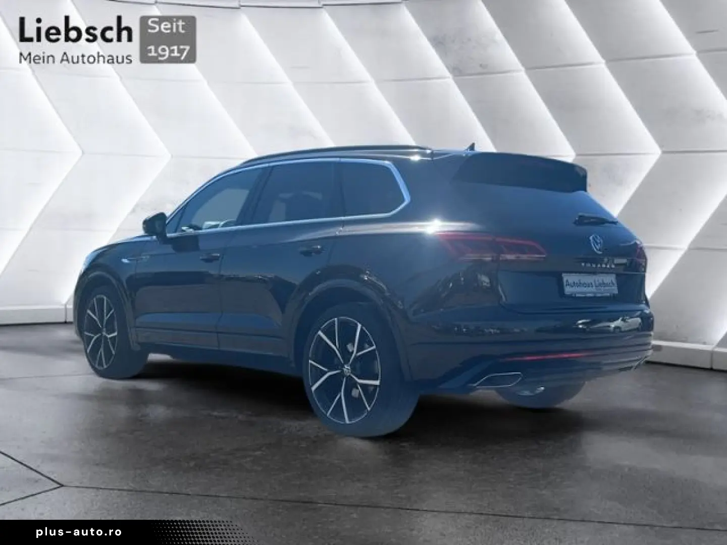 VW Touareg R-Line 3.0l TDI Leder LED IQ-Light Luft