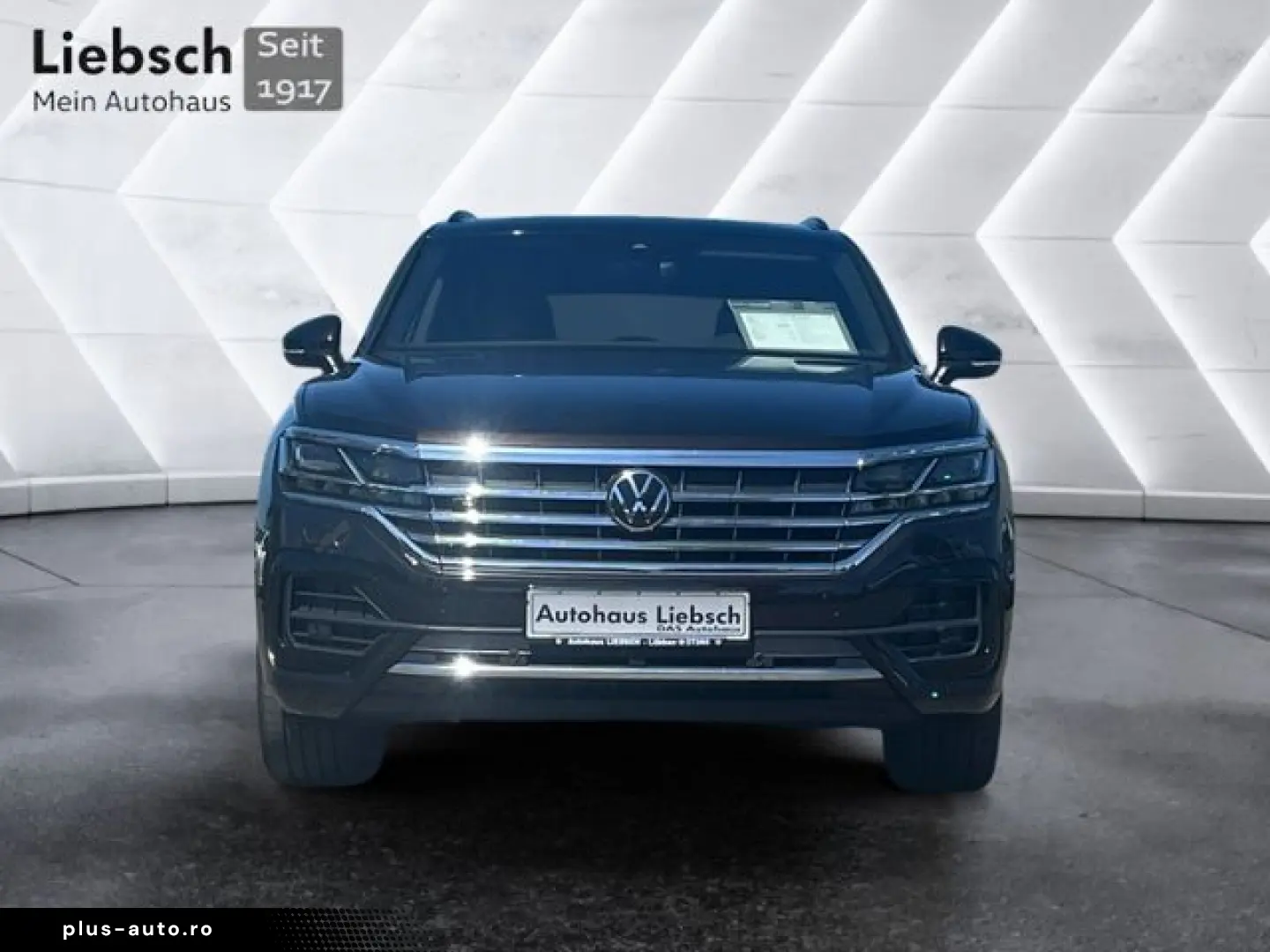 VW Touareg R-Line 3.0l TDI Leder LED IQ-Light Luft