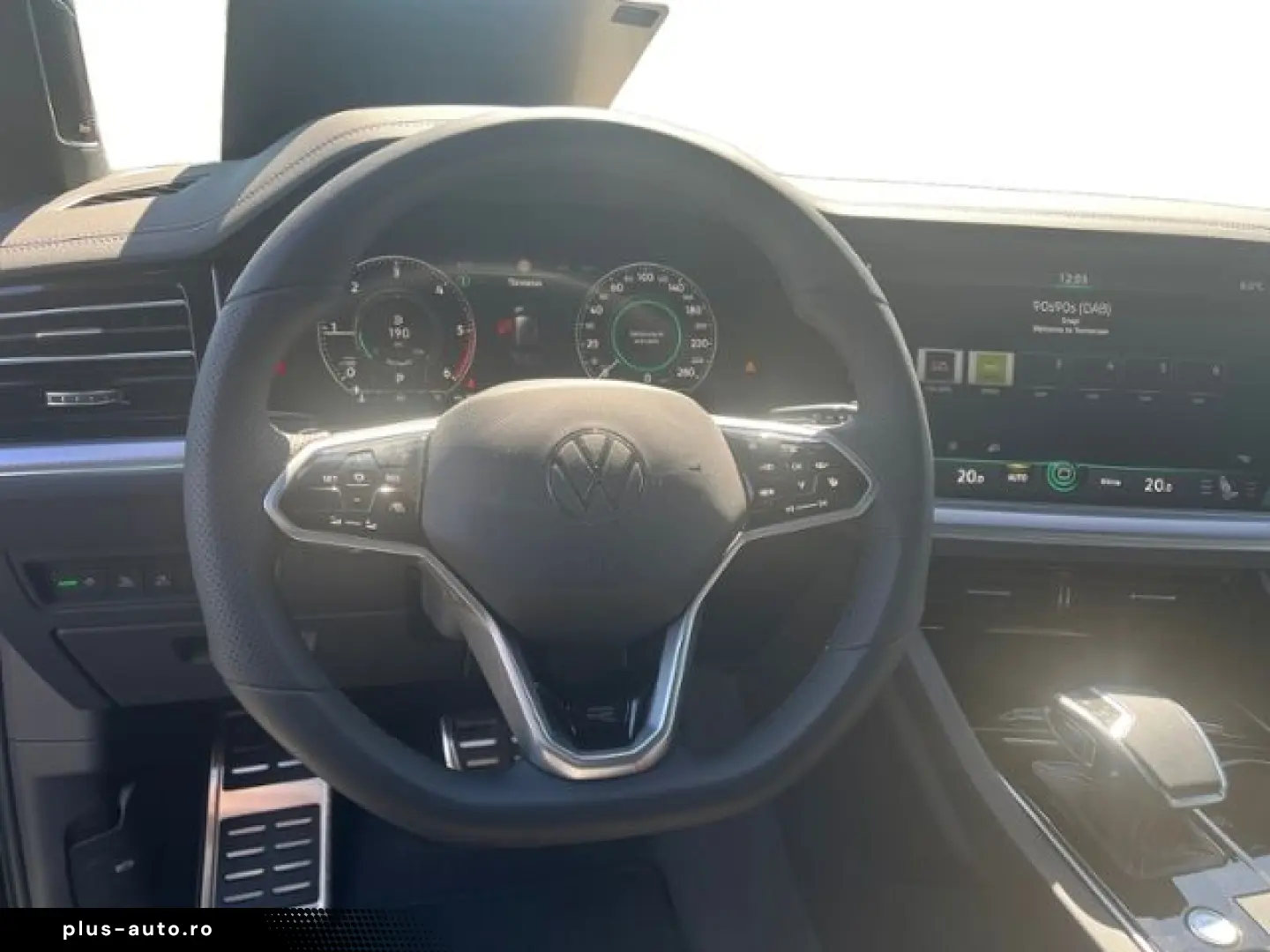 VW Touareg R-Line 3.0l TDI Leder LED IQ-Light Luft