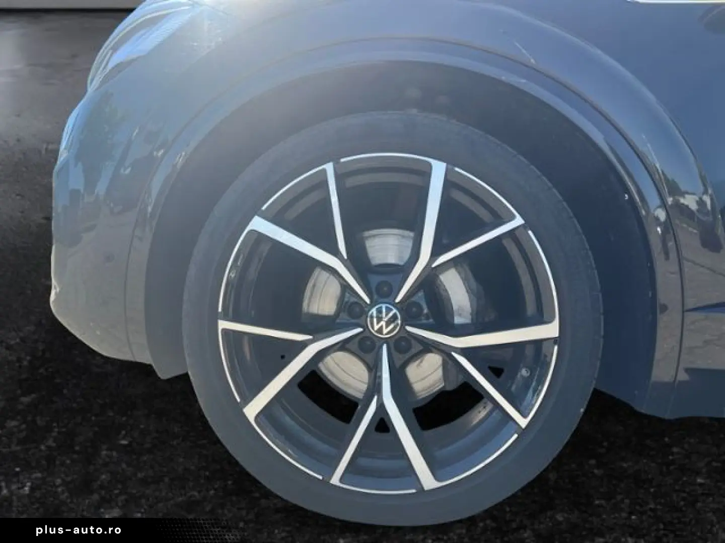 VW Touareg R-Line 3.0l TDI Leder LED IQ-Light Luft