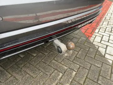 VW Touareg R-Line TDI BLACK MATRIX PANO AHK NAVI 36