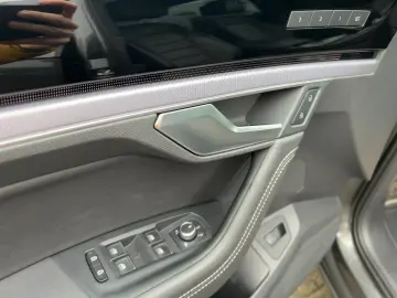 VW Touareg R-Line TDI BLACK MATRIX PANO AHK NAVI 36