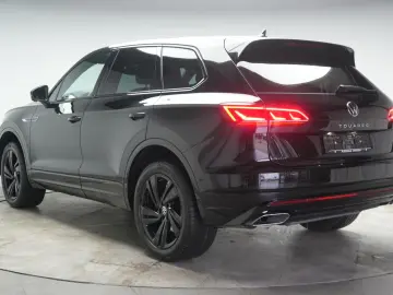 VW Touareg 3.0 V6 TDI 4Motion R-Line Leder ACC Kame