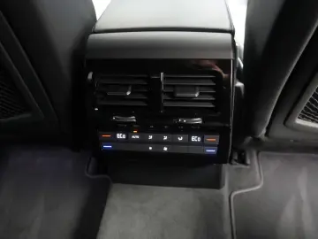 VW Touareg 3.0 V6 TDI 4Motion R-Line Leder ACC Kame