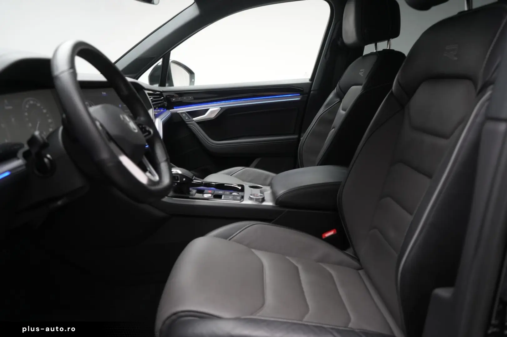 VW Touareg 3.0 V6 TDI 4Motion R-Line Leder ACC Kame