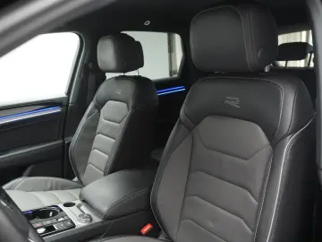VW Touareg 3.0 V6 TDI 4Motion R-Line Leder ACC Kame