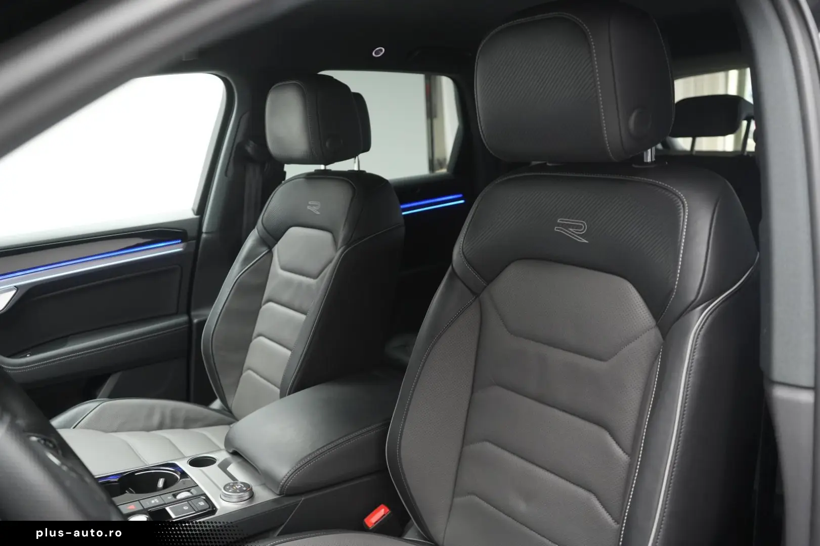 VW Touareg 3.0 V6 TDI 4Motion R-Line Leder ACC Kame