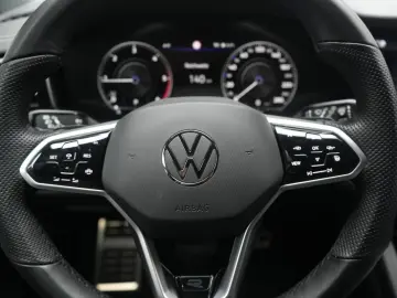 VW Touareg 3.0 V6 TDI 4Motion R-Line Leder ACC Kame