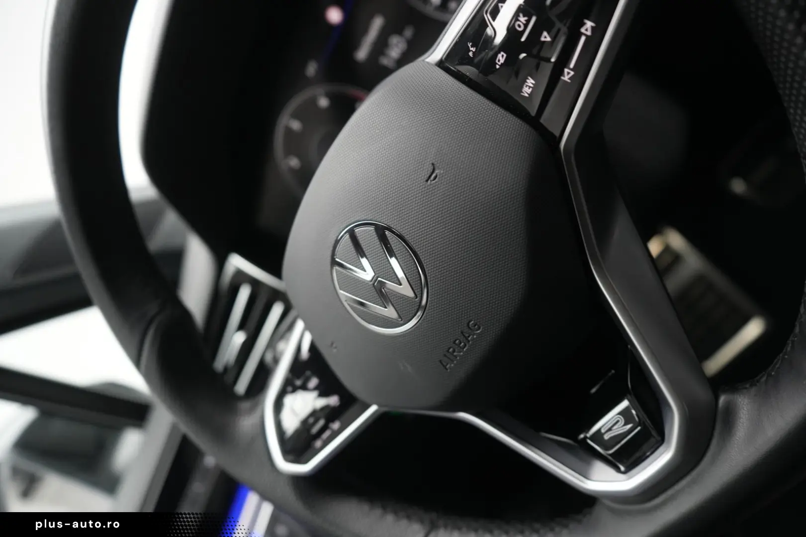 VW Touareg 3.0 V6 TDI 4Motion R-Line Leder ACC Kame