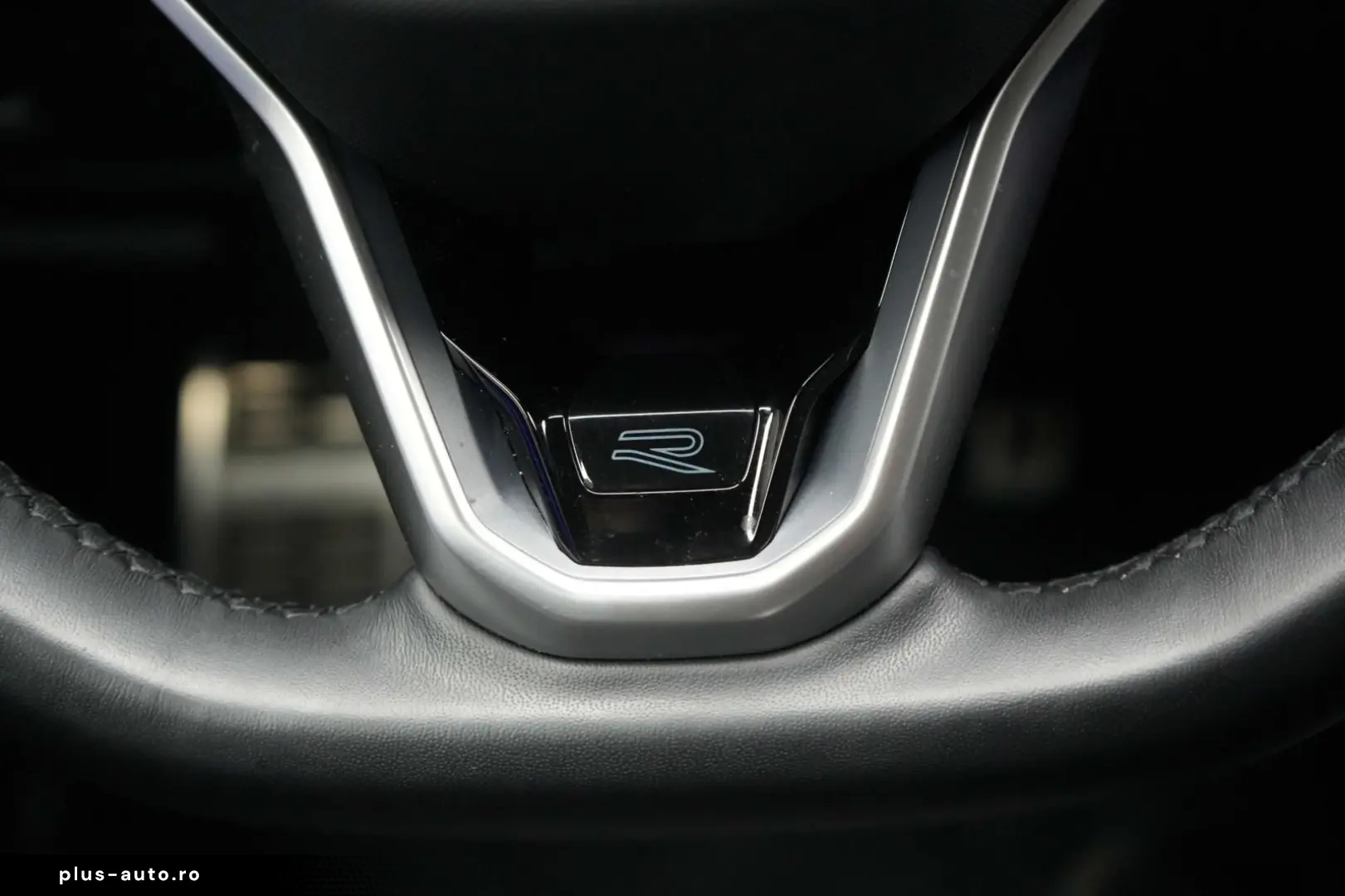 VW Touareg 3.0 V6 TDI 4Motion R-Line Leder ACC Kame