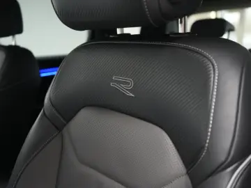 VW Touareg 3.0 V6 TDI 4Motion R-Line Leder ACC Kame