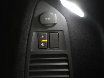 VW Touareg 3.0 V6 TDI 4Motion R-Line Leder ACC Kame