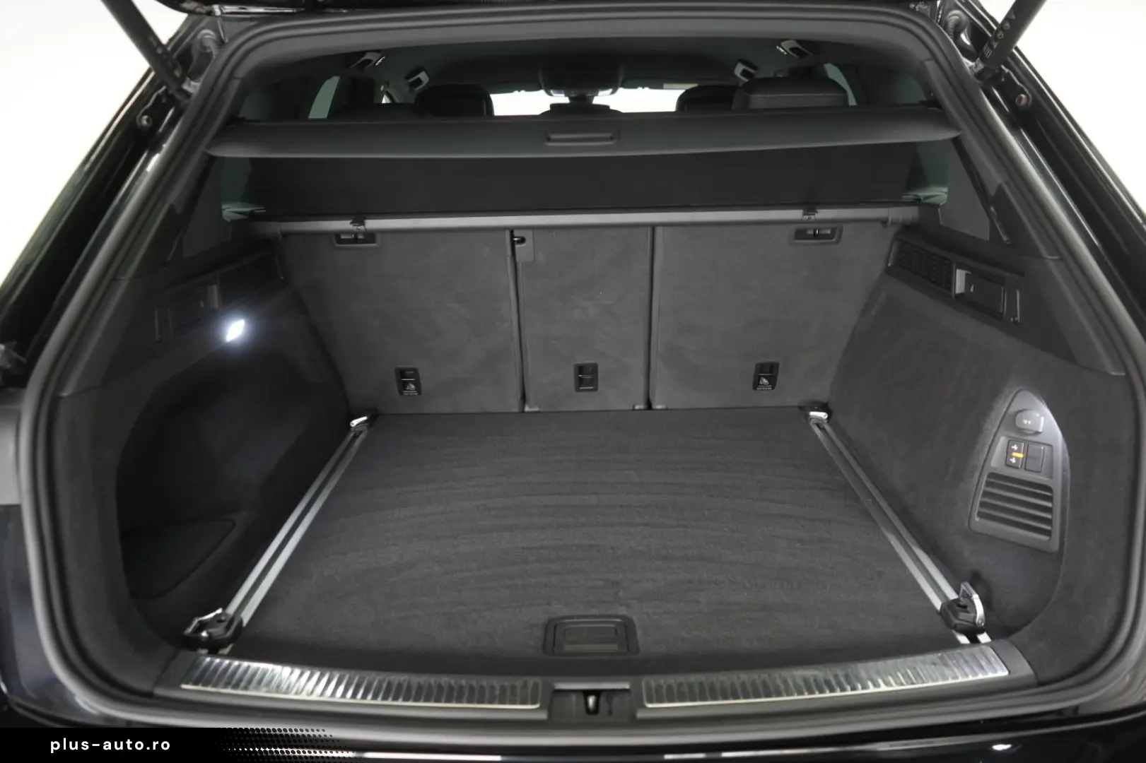 VW Touareg 3.0 V6 TDI 4Motion R-Line Leder ACC Kame