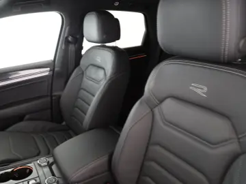 VW Touareg 3.0 TDI 4MOTION R-Line   LUFT   AHK