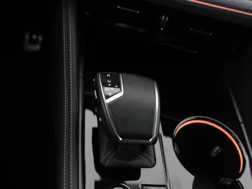 VW Touareg 3.0 TDI 4MOTION R-Line   LUFT   AHK