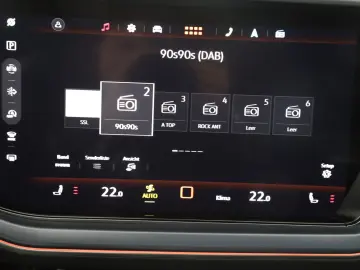 VW Touareg 3.0 TDI 4MOTION R-Line   LUFT   AHK