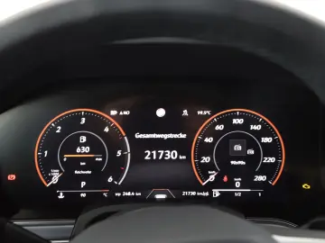 VW Touareg 3.0 TDI 4MOTION R-Line   LUFT   AHK