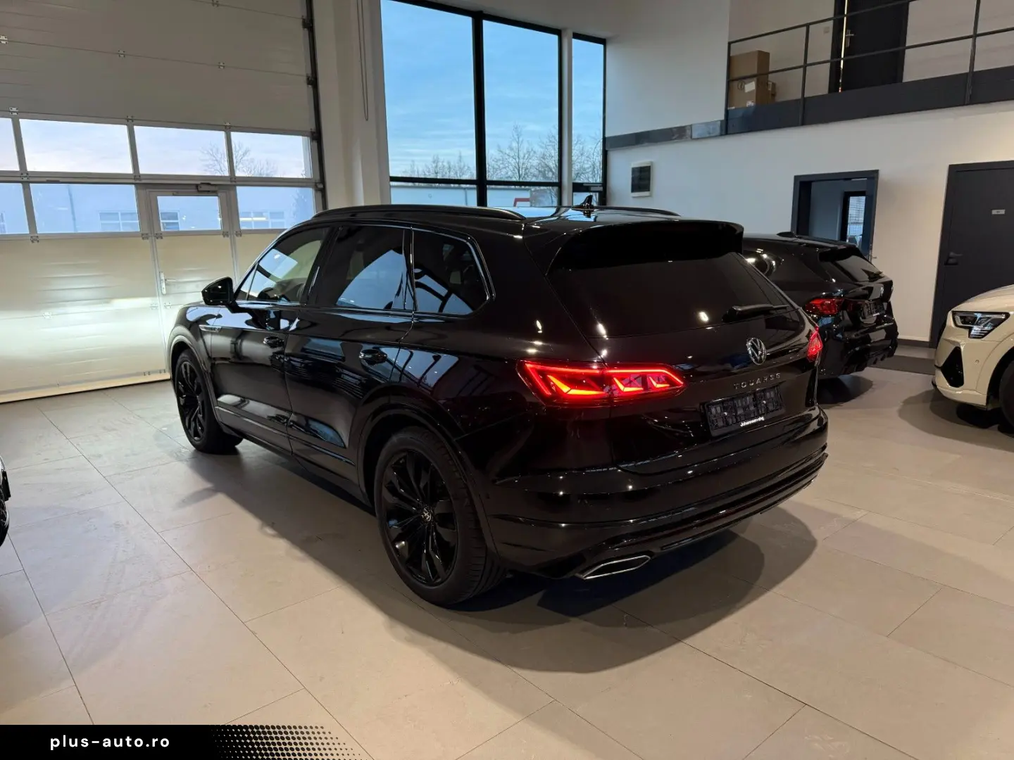 VW Touareg R-Line 4M AID DYN MATRIX LUFT 360  AHK